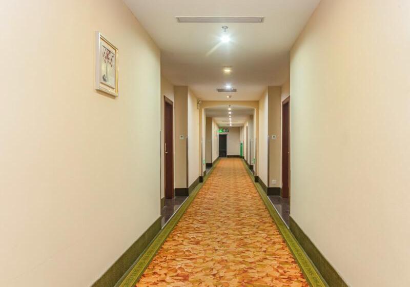 호텔 Greentree Inn Shanghai Hongqiao Hub Qibao Express