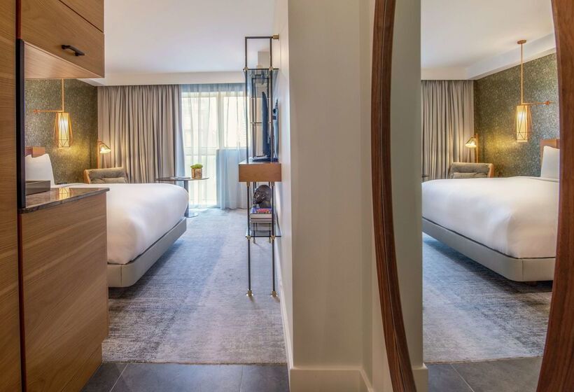 בית מלון כפרי Lincoln Plaza London, Curio Collection By Hilton