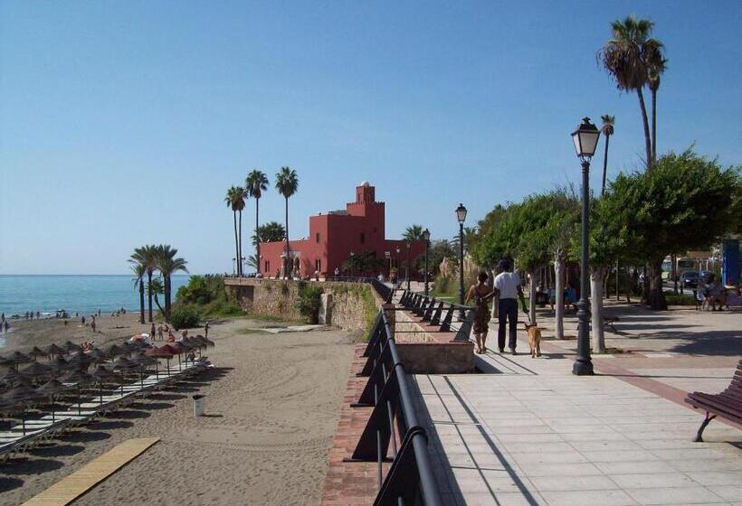 هتل Pueblo Evita Hill