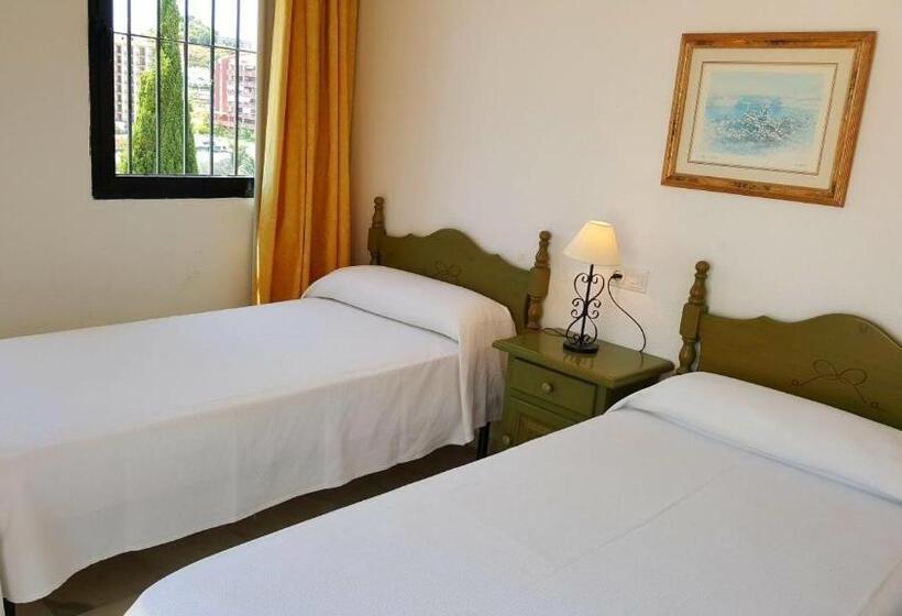 هتل Pueblo Evita Hill