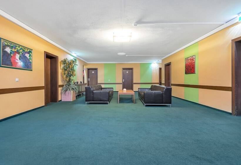 هتل Rössl By Skinetworks