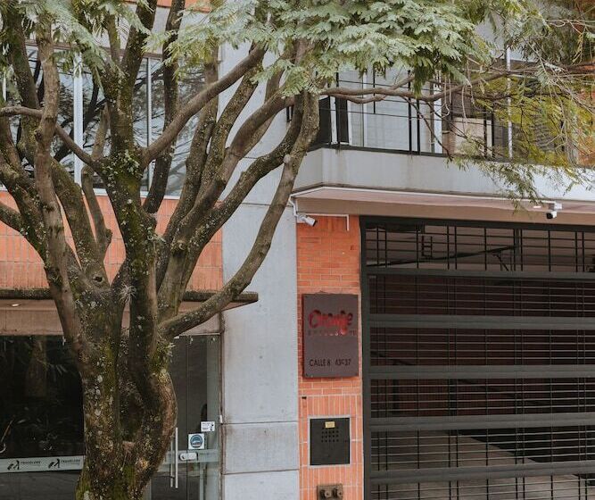 هتل Travelers Orange Suites