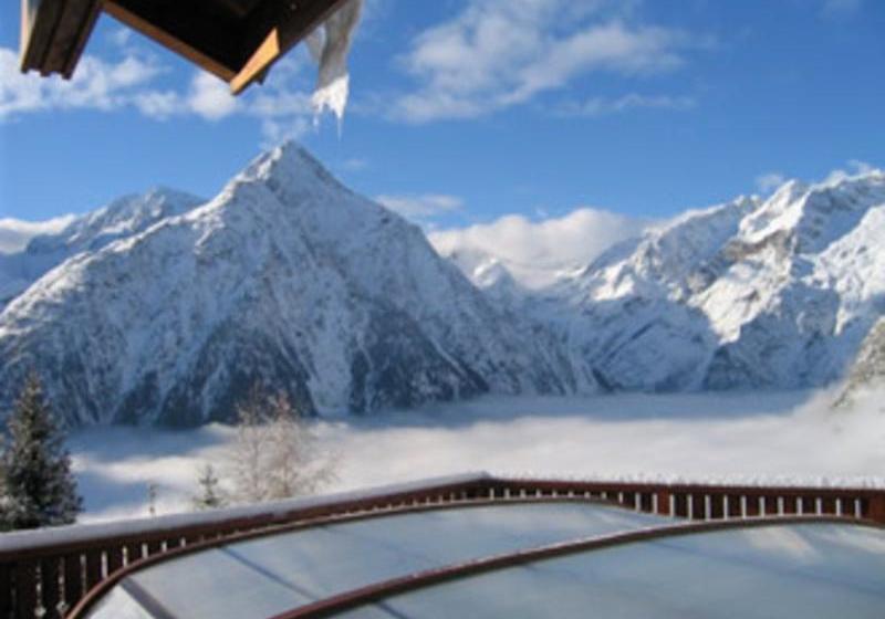 Отель Chalet Le Ponton