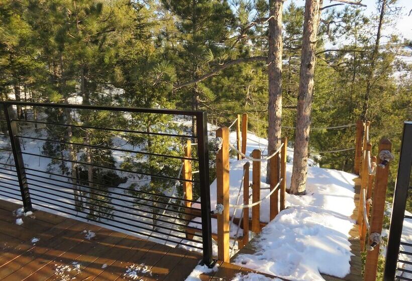 בית מלון כפרי Gite Du Haut Des Arbres