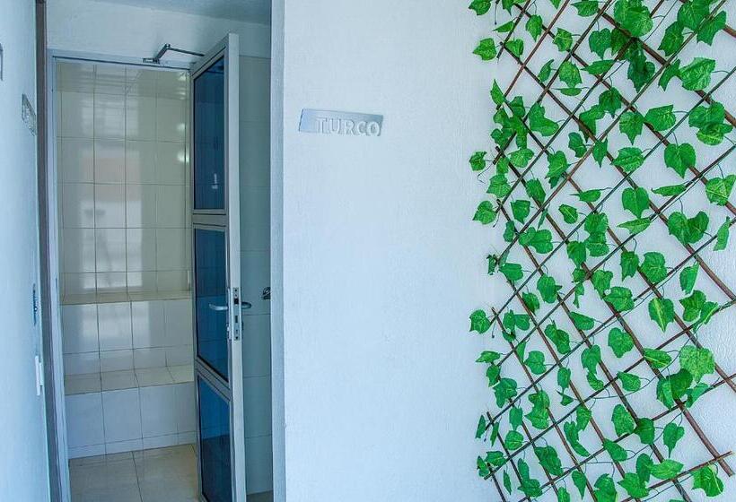 هتل Laureles Plaza