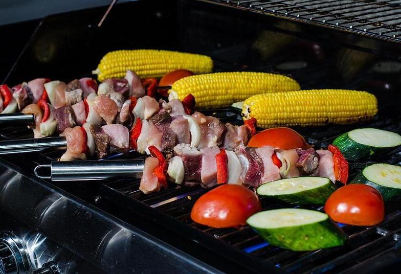 هتل Laureles Plaza