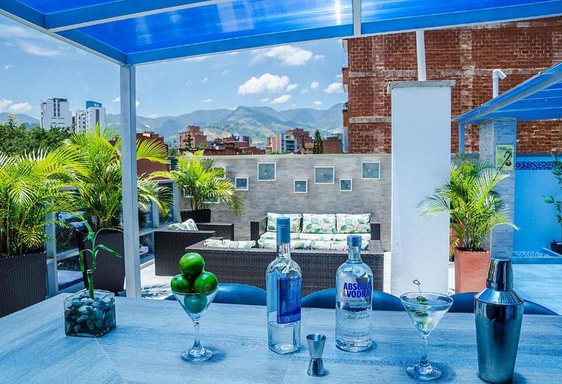 هتل Laureles Plaza