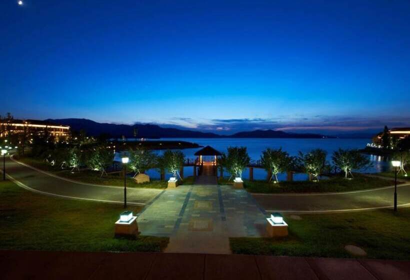Hotel New Century Resort Yuyao Siming Lake