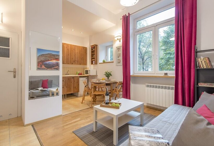 هتل P&o Apartments Plac Zbawiciela