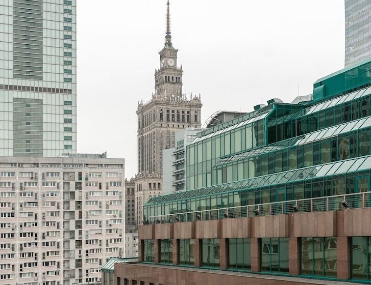 هتل Rondo Onz P&o Apartments