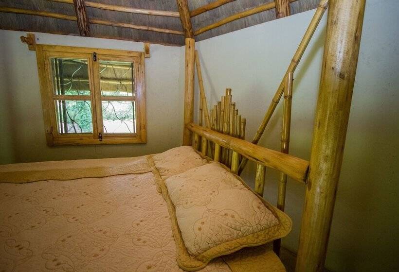 Hotel Roots Retreat And Camping Resort