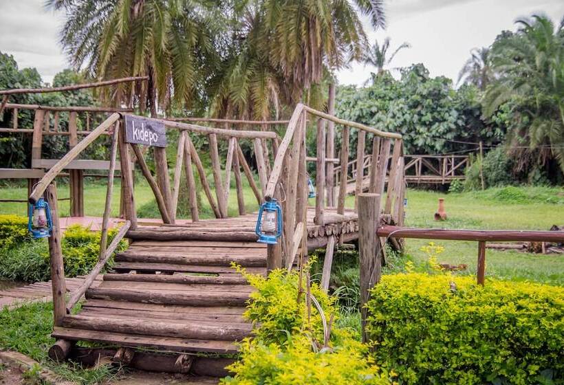 Hotel Roots Retreat And Camping Resort