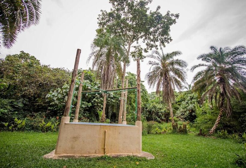 Hotel Roots Retreat And Camping Resort