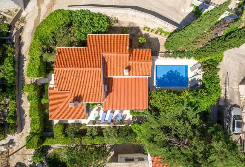 هتل Villa Skalinada