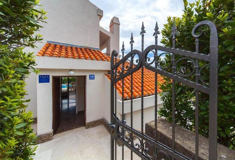 هتل Villa Skalinada