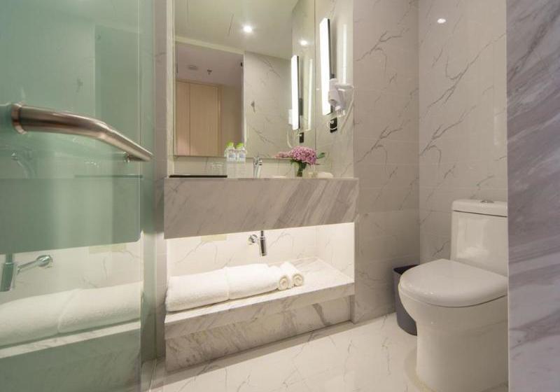 Отель Yes Inn