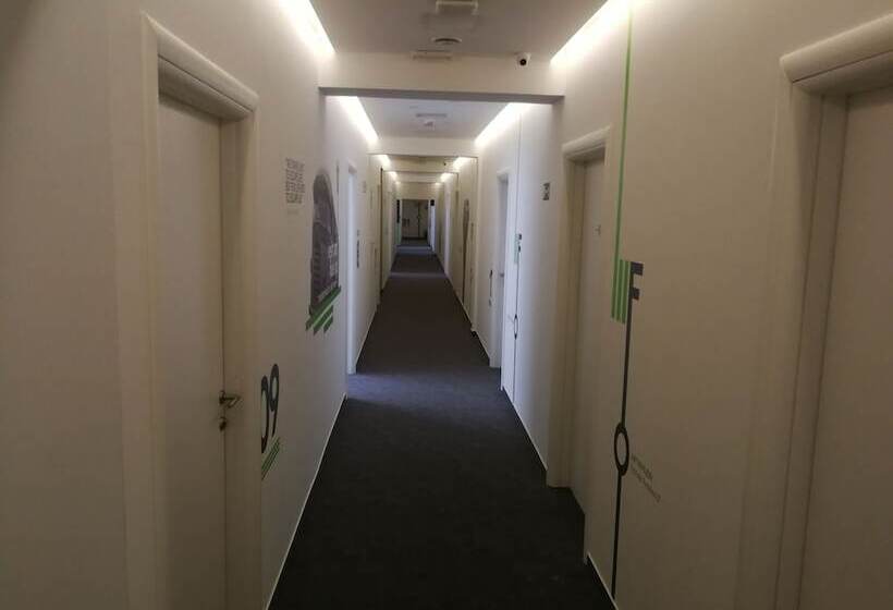 3 F Hostel