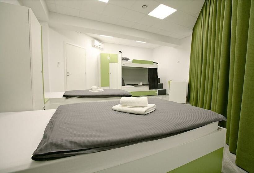 3 F Hostel