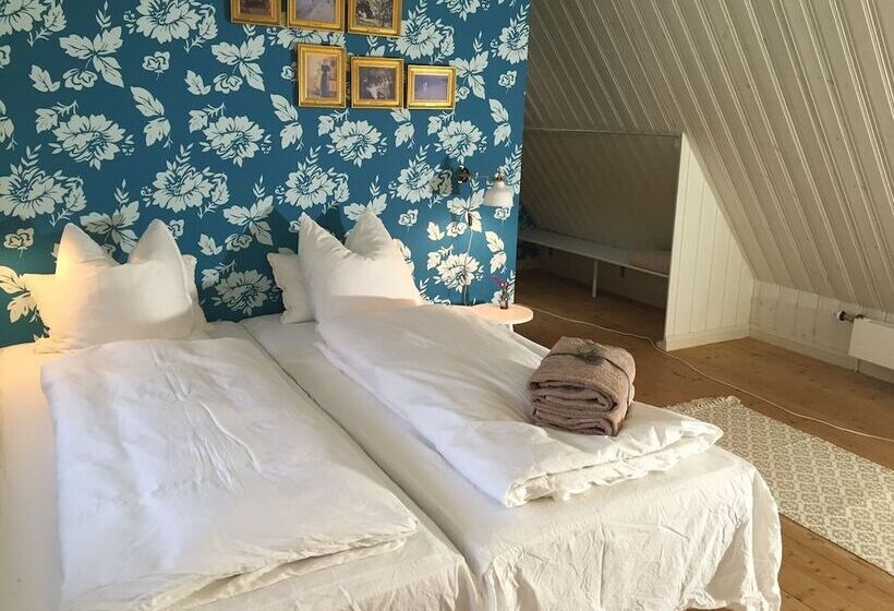 Alsbrogaard Deluxe Bed & Breakfast
