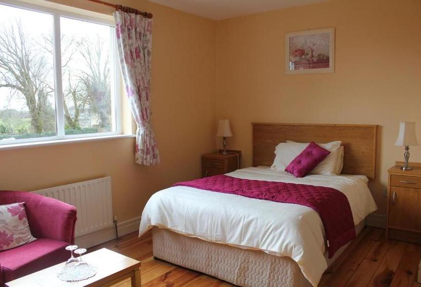 Carrowntober House B & B