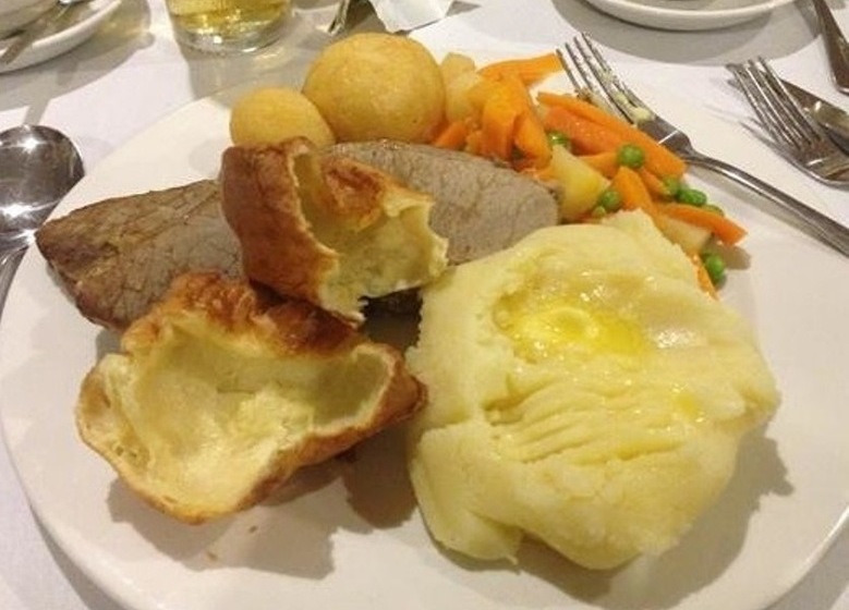 مبيت وإفطار Truffles Restaurant & Guesthouse