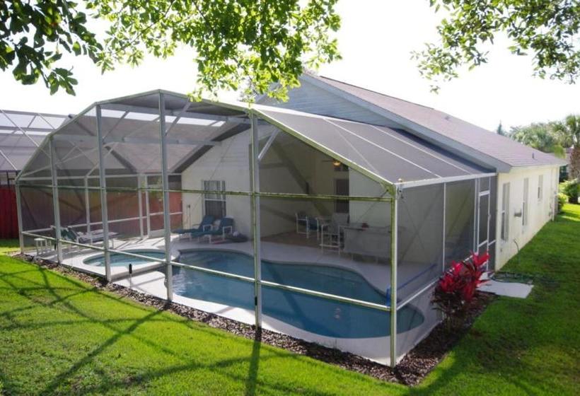 فندق Cinderellas Castle