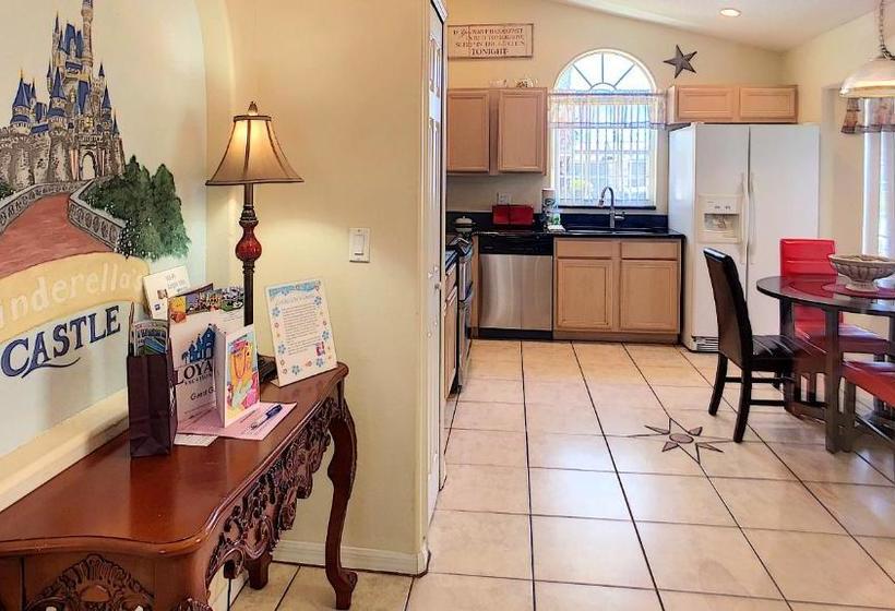 فندق Cinderellas Castle