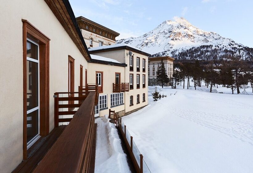 ホテル Maloja Club House