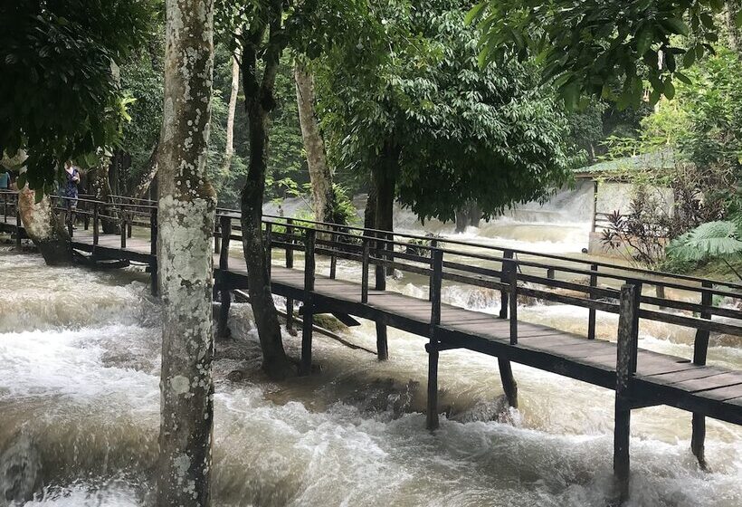 هتل Ancient Luang Prabang