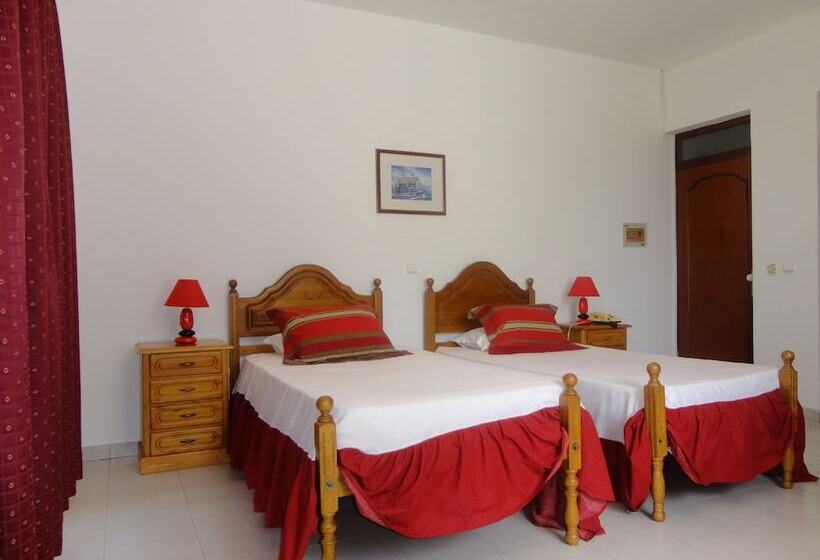 בית מלון כפרי Pôr Do Sol