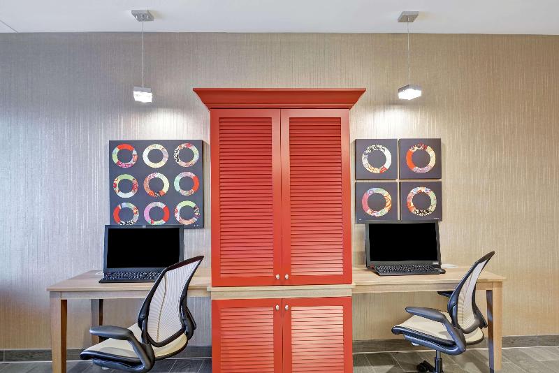 هتل Home2 Suites By Hilton Rochester Mayo Clinic Area