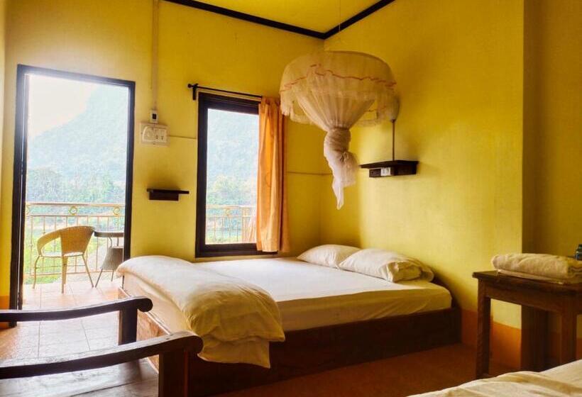 هتل Riverview Bungalows & Gh