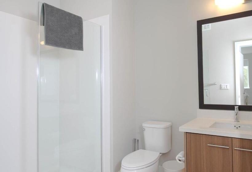 هتل Kasa Santa Clara North