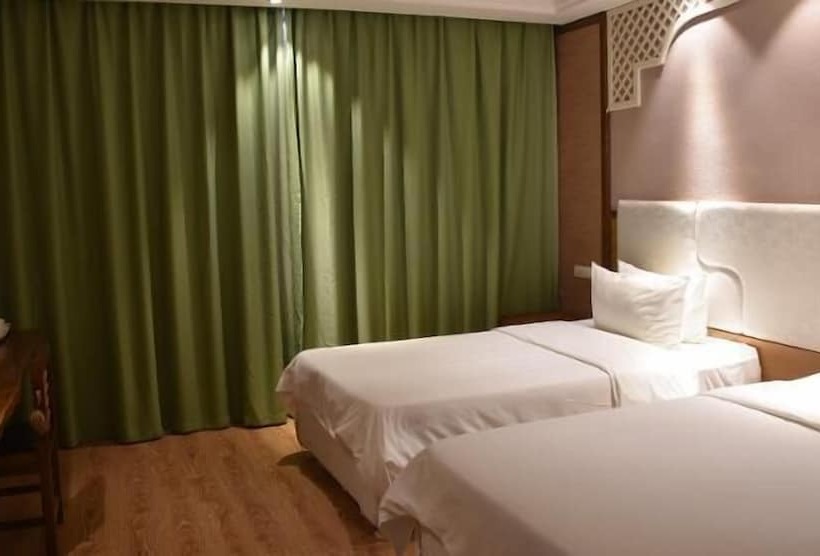 בית מלון כפרי Hanting Express Yangshuo West Street