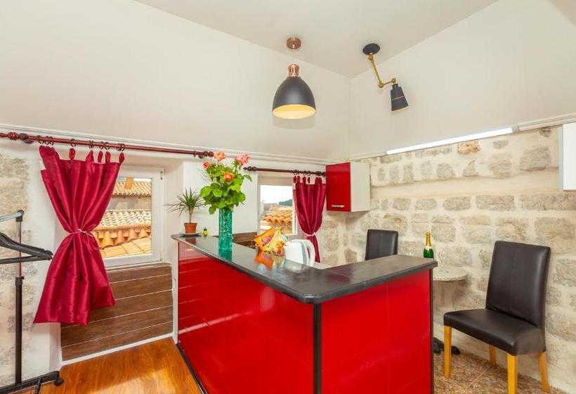 فندق Juliette's Palace Studios