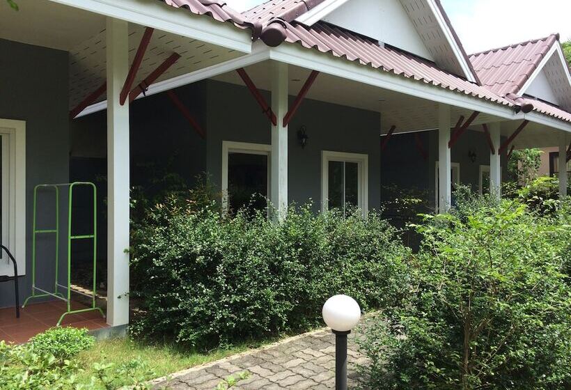 Hotel Khaolak Tusneem Resort