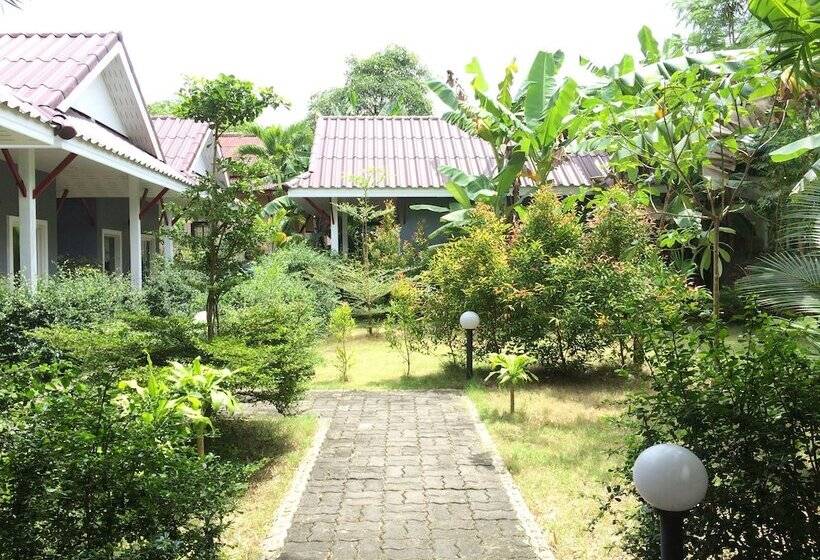 Hotel Khaolak Tusneem Resort