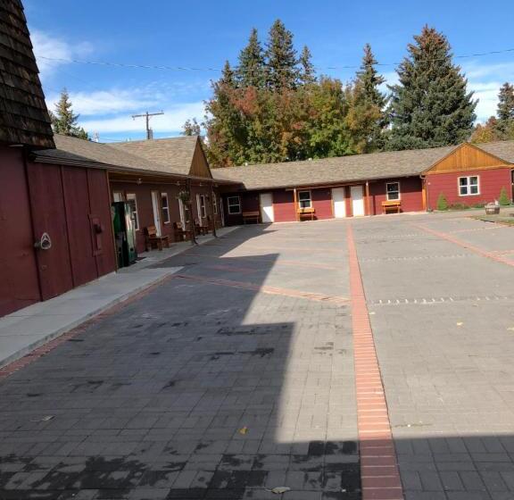 فندق Red Lodge Inn