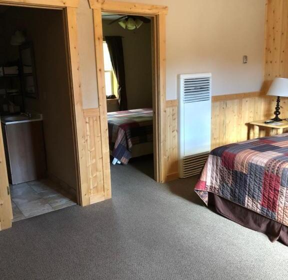 فندق Red Lodge Inn