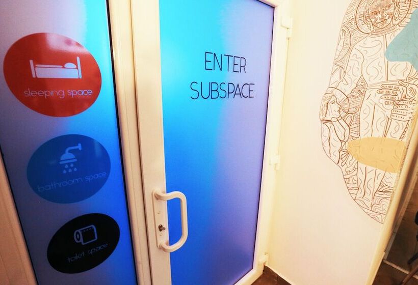 فندق Subspace Hostel