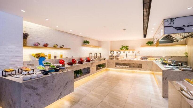 The Hotel V Nanjing Confucius Temple