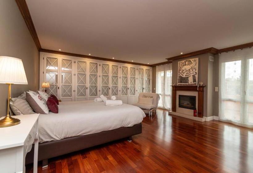 هتل Benalmádena Coast Villa