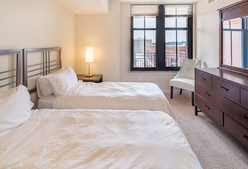 هتل Global Luxury Suites at Metropolitan South