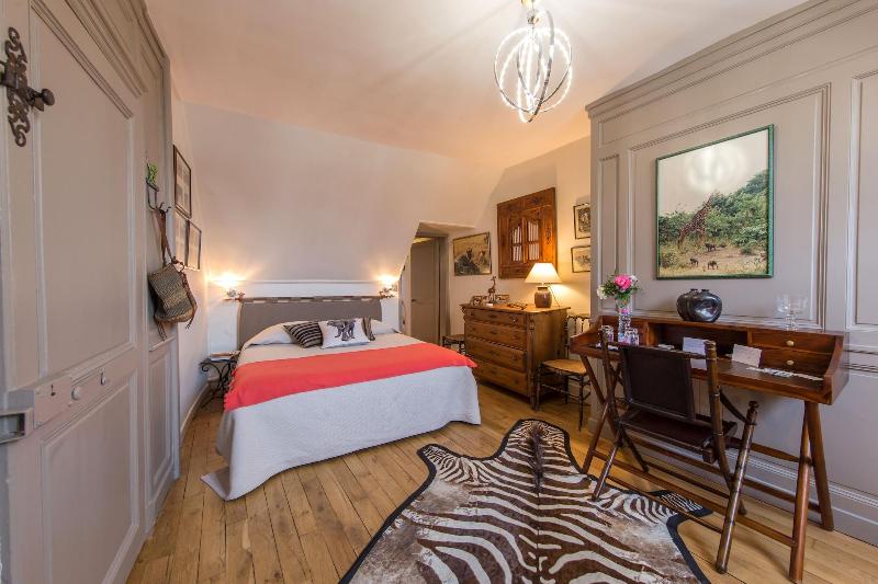 בית מלון כפרי Zenbreak Suite Hemingway