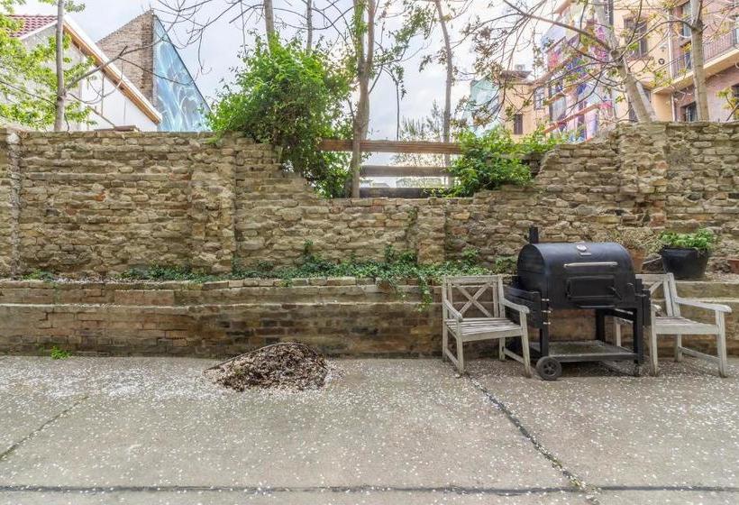 Fotos del hotel Curry Apartments:  8