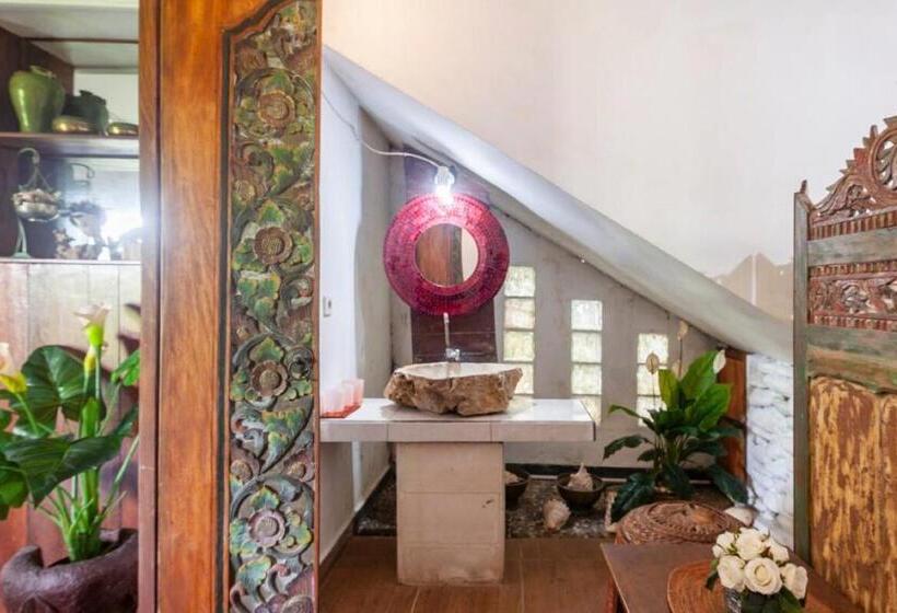 Отель Pondok Pisces Bungalows