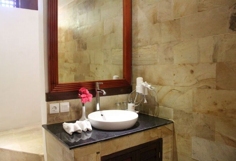 هتل Puri Komodo Resort