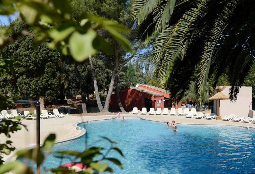 هتل Residence Odalys Le Village Camarguais Les Gardians
