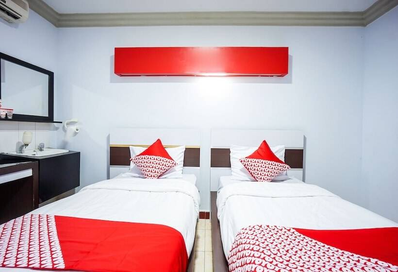 هتل Riverside Manado