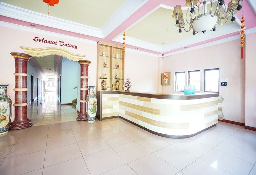 هتل Riverside Manado